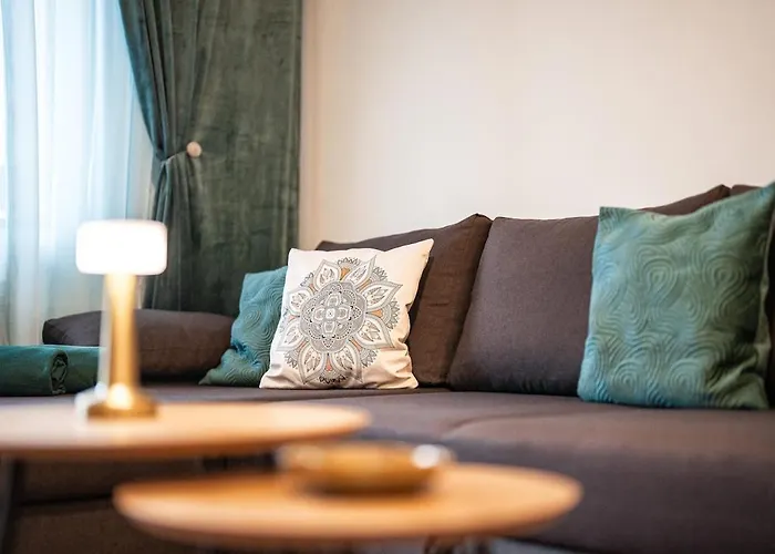 400m From Lift Belvedere - - Free Parking شقة *